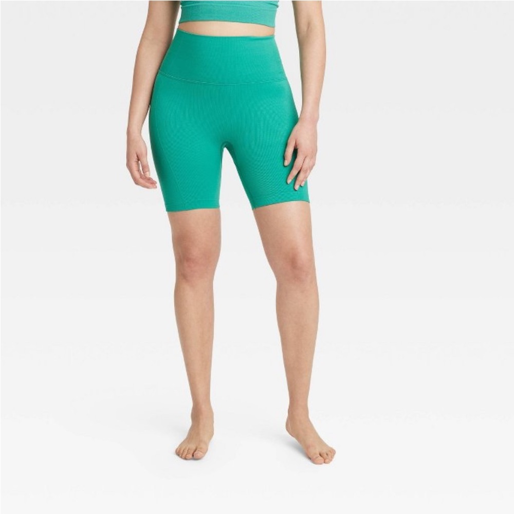 Women’s Seamless High Rise Rib Bike Shorts 6” all in motion Green